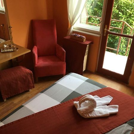 Balatoni Retró Villa Balatonfenyves Exterior foto