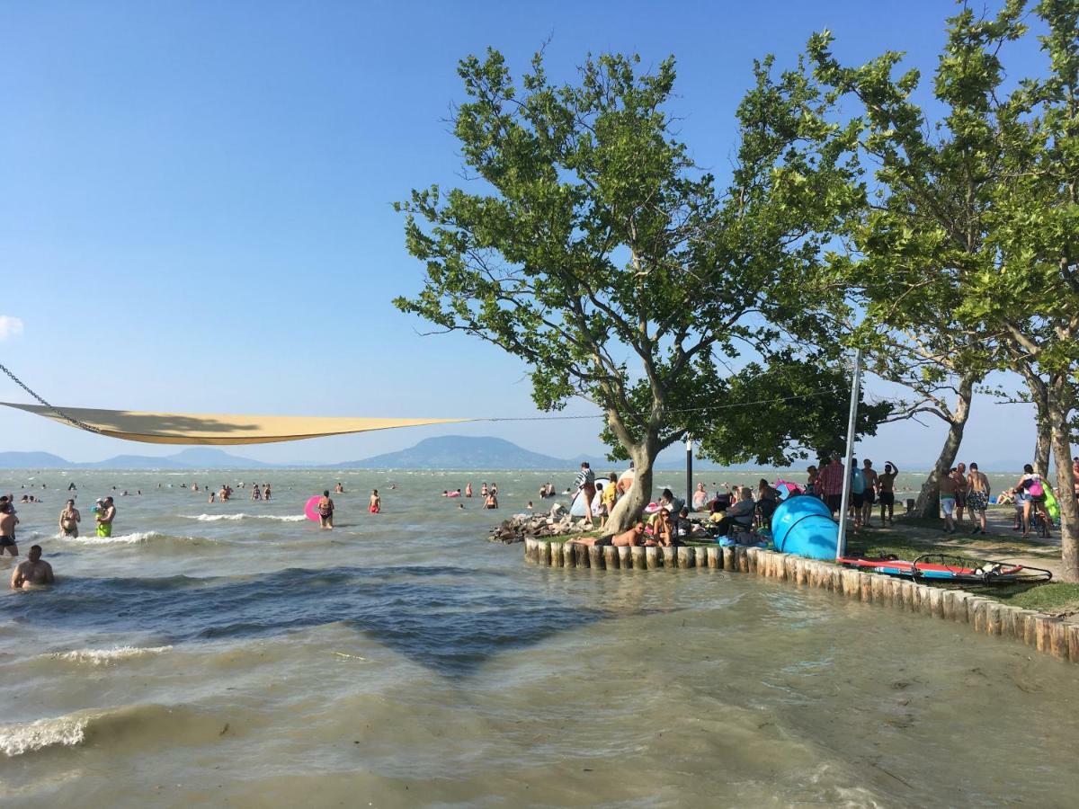 Balatoni Retró Villa Balatonfenyves Exterior foto